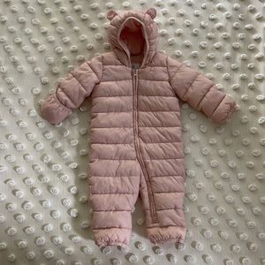 Baby gap pink hooded bear snowsuit winter suit 6-12 months EUC